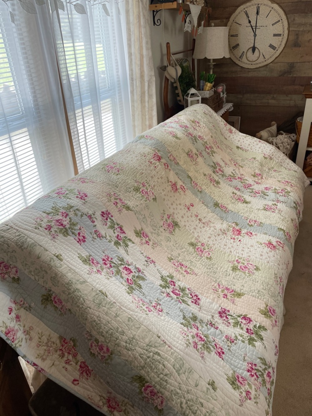 Vintage-Inspired Floral Quilt in Cream and Pink and Light Blue